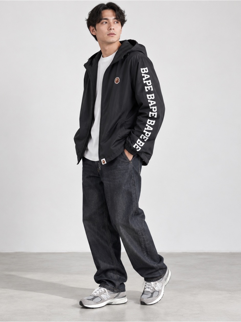 Authentic A Bathing Ape BAPE Black Spellout Sleeve Hooded Windbreaker size Med